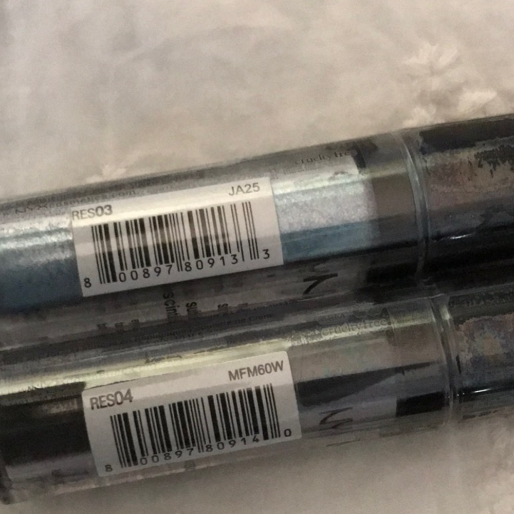 NYX Glam Shadow and Shimmer Collection - Picture 9 of 9